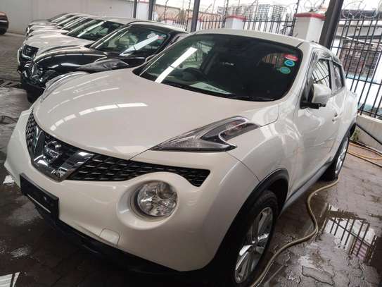 Nissan Juke white colour on sale image 3