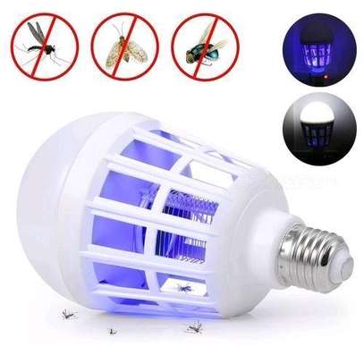 Mosquito Killer Bulb - Energy Saving LED Bulb - White image 1