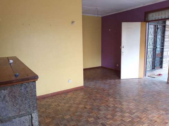 1 Bed Apartment with Parking in Kilimani image 5