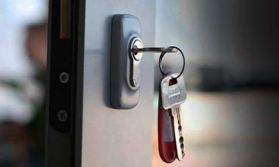 Emergency locksmith services-Certified commercial and residential services image 2
