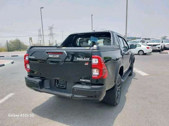 Toyota Hilux double cabin black 2019 diesel image 13