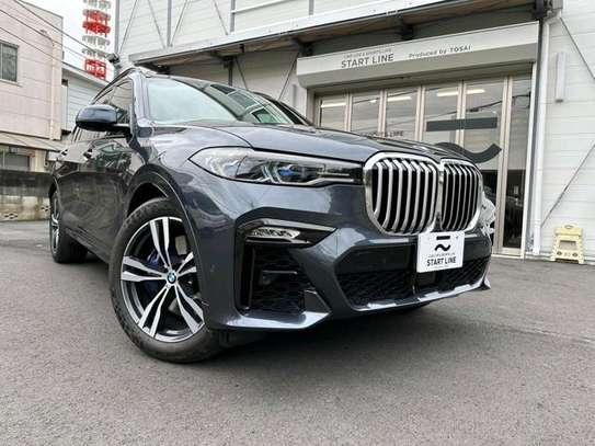 BMW X7 2020 model image 10