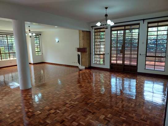 6 Bed Townhouse with En Suite at James Gichuru image 5