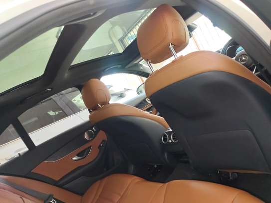 Mercedes Benz C200 Sunroof white 2019 image 11