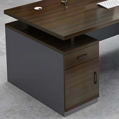 Office Desk: Modern Executive Office Desk image 4