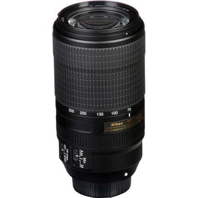 Nikon 70-300MM F4.5-5.6E ED VR Lens image 2