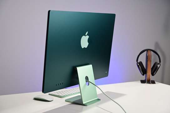 iMac 24 inch Design Apple M1 CHIP 8 GB RAM  256 GB SSD image 2
