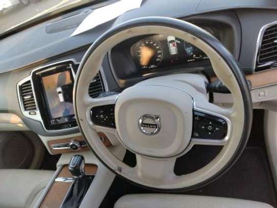 2018 Volvo XC90 t5 image 10