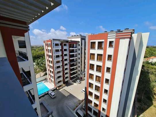 3 Bed Apartment with En Suite at Moyne Drive Nyali image 22