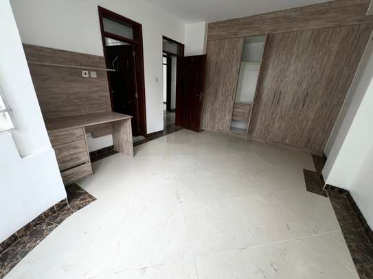 5 Bed Apartment with En Suite in Lavington image 15