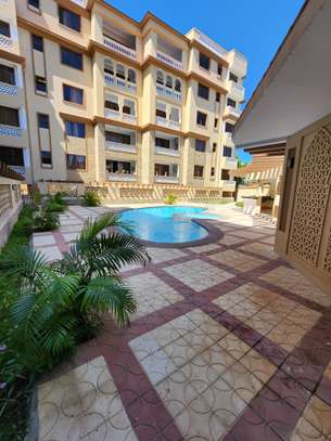3 Bed Apartment with En Suite at Opposite Voyager Hotel image 10