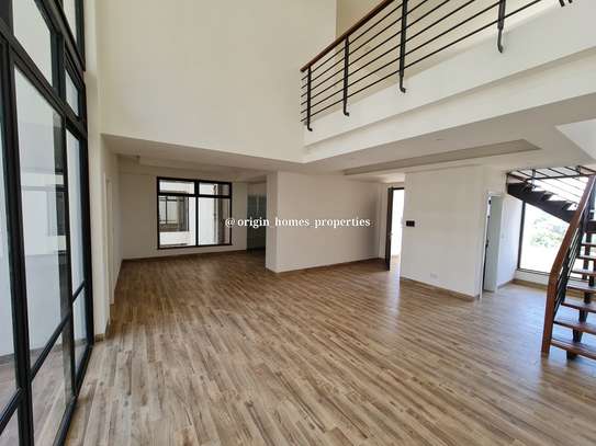 3 Bed Apartment with En Suite at Riverside image 23