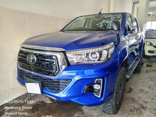 Toyota Hilux double cap Auto Diesel blue 2017 image 6