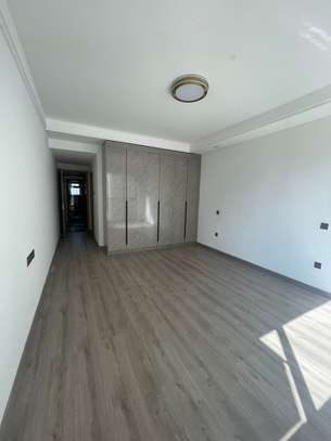 2 Bed Apartment with En Suite in Riverside image 13