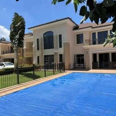 7 Bed House with En Suite at Runda image 1