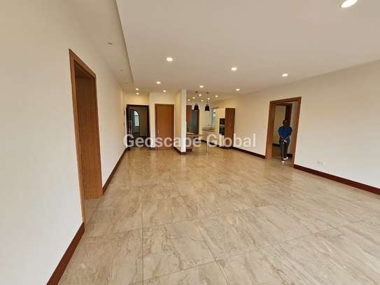 3 Bed Apartment with En Suite in Muthaiga image 10