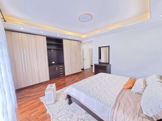 Serviced 4 Bed Apartment with En Suite at Kileleshwa image 4