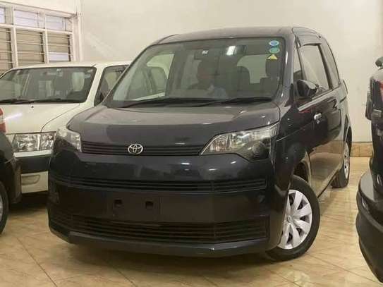 Toyota spade 2018 image 2