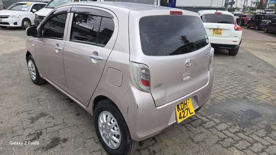 Daihatsu Mira KDH image 4