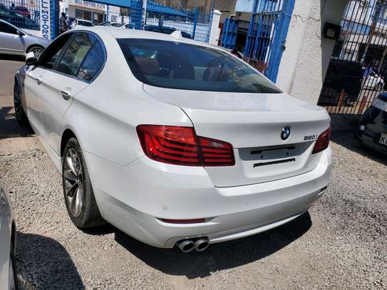 BMW 520i image 13