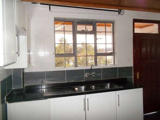 4 bedroom apartment for sale in Kilimani image 12