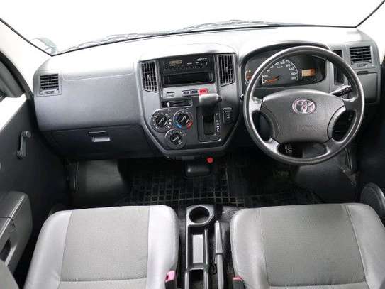 Toyota townce image 5