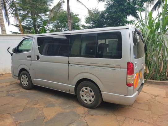 TOYOTA HIACE 7L,AUTO DIESEL image 5