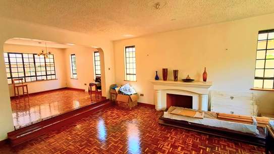 4 Bed Townhouse with En Suite in Lavington image 13