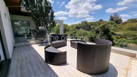 5 Bed Villa with En Suite in Karen image 6