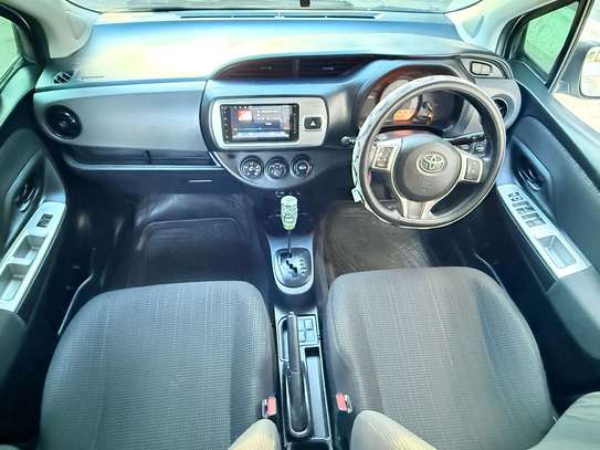 Toyota vitz 1300cc image 8