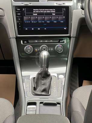 Volkswagen Golf Variant TSI 2017 model image 4