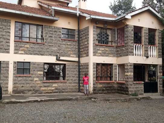 5 Bed House with En Suite in Syokimau image 4
