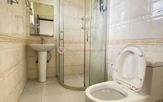 6 Bed Apartment with En Suite in Lavington image 14