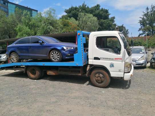 towing, breakdown and flatbed services image 3
