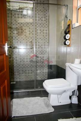 3 Bed Apartment with En Suite in Riverside image 5