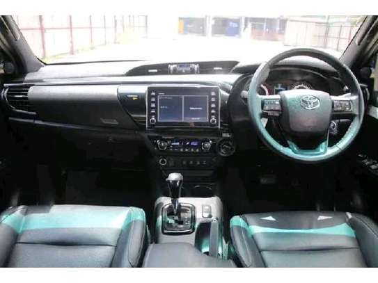 TOYOTA HILUX DOUBLE CUBIN NEW IMPORT. image 4