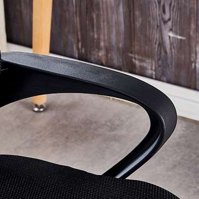 Office Chair : Medium Mesh Office Chair image 4