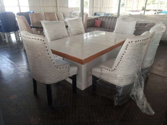 Dining table 6 seater image 2