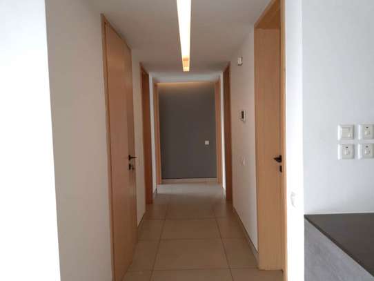 3 Bed Apartment with En Suite in Kilimani image 9
