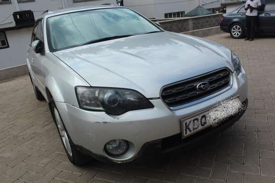 Subaru Outback, Leather, 2017, 250,000 Kms image 2