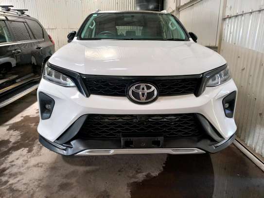 TOYOTA FORTUNER NEW IMPORT. image 8