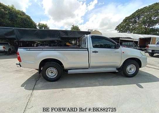 TOYOTA HILUX HIGH RIDER (MKOPO/HIRE PURCHASE ACCEPTED) image 4