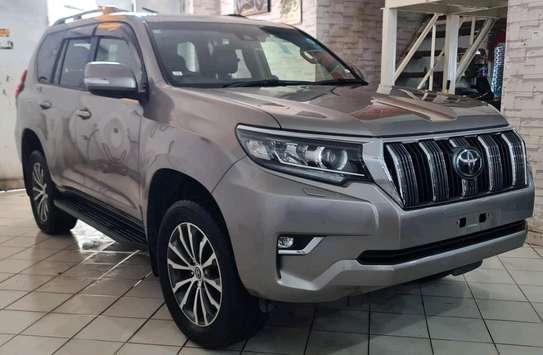 Toyota land cruiser Prado TX-L petrol 2019 image 2