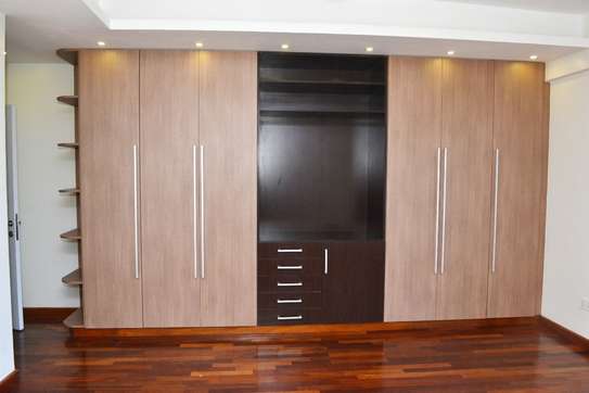 3 Bed Apartment with En Suite in Kileleshwa image 19