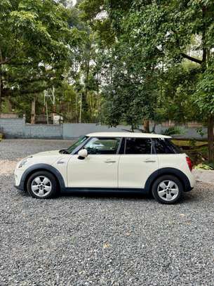 Mini Cooper 2017  model Beige color fully loaded. image 7