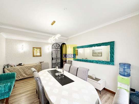 5 Bed Villa in Riverside image 31