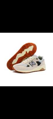 New balance Run Sneajers 
Sizes 39/40/41/42/43/44 image 3