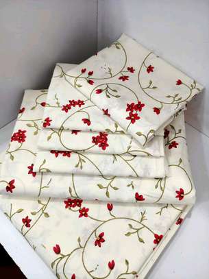 Cotton bedsheets with four pillow cases image 7