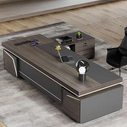 Office Desk: 1.8 Meter Manager's Executive Office Desk image 1