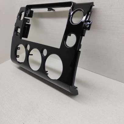 9 inch Stereo replacement Frame FJ Cruiser2007+ image 2